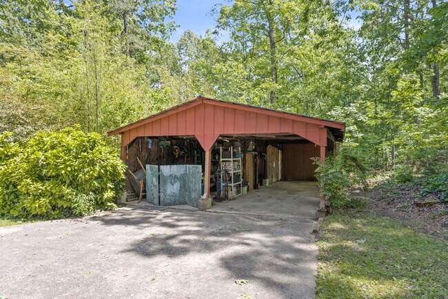 Building Photo - 214 Waddell Rd