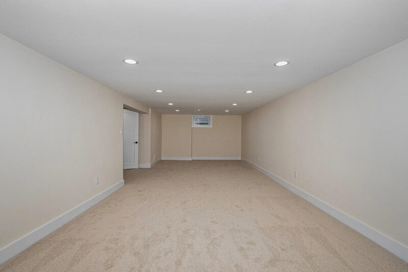 Building Photo - 506 W Morgan Ave