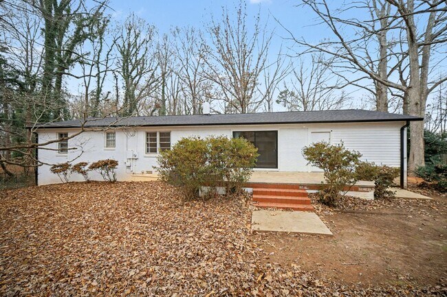 Building Photo - 3 bedroom home in Lincolnton