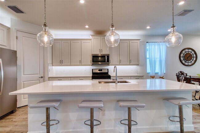 Building Photo - 10407 SW Aquila Wy