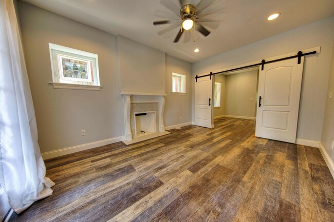 Building Photo - 4145 Humphrey St