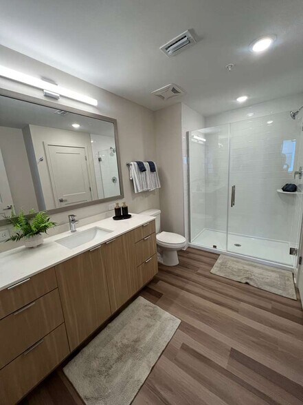 Building Photo - 2910 SW 69th Ave