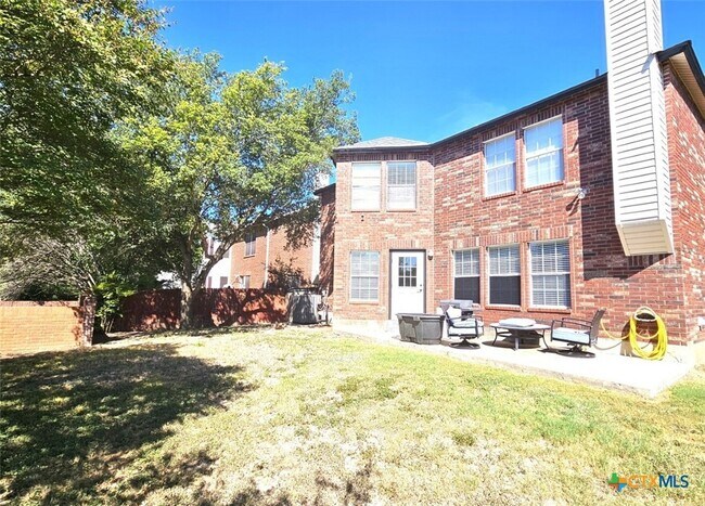 Building Photo - 1648 Dogwood Ln