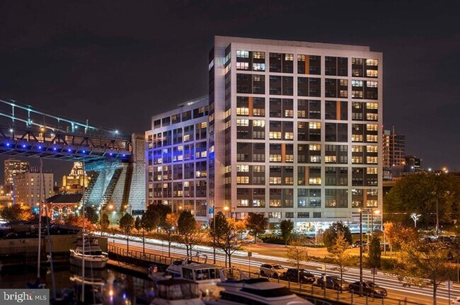 Building Photo - 235 N Christopher Columbus Blvd