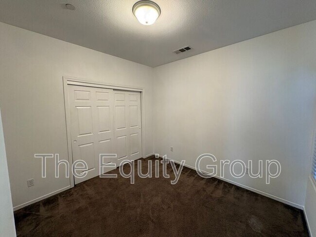 Building Photo - 30910 Jackrabbit St