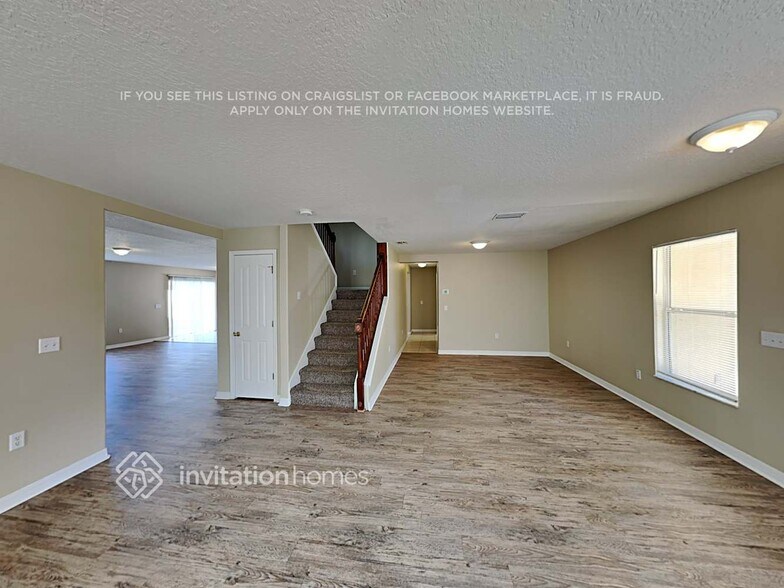 Building Photo - 10721 Boyette Creek Blvd