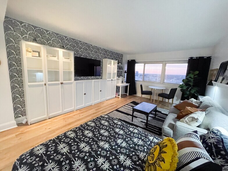 Building Photo - 1520 Senate St