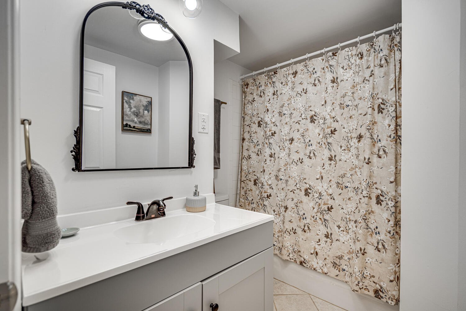 Building Photo - 241 Wildcat Dr