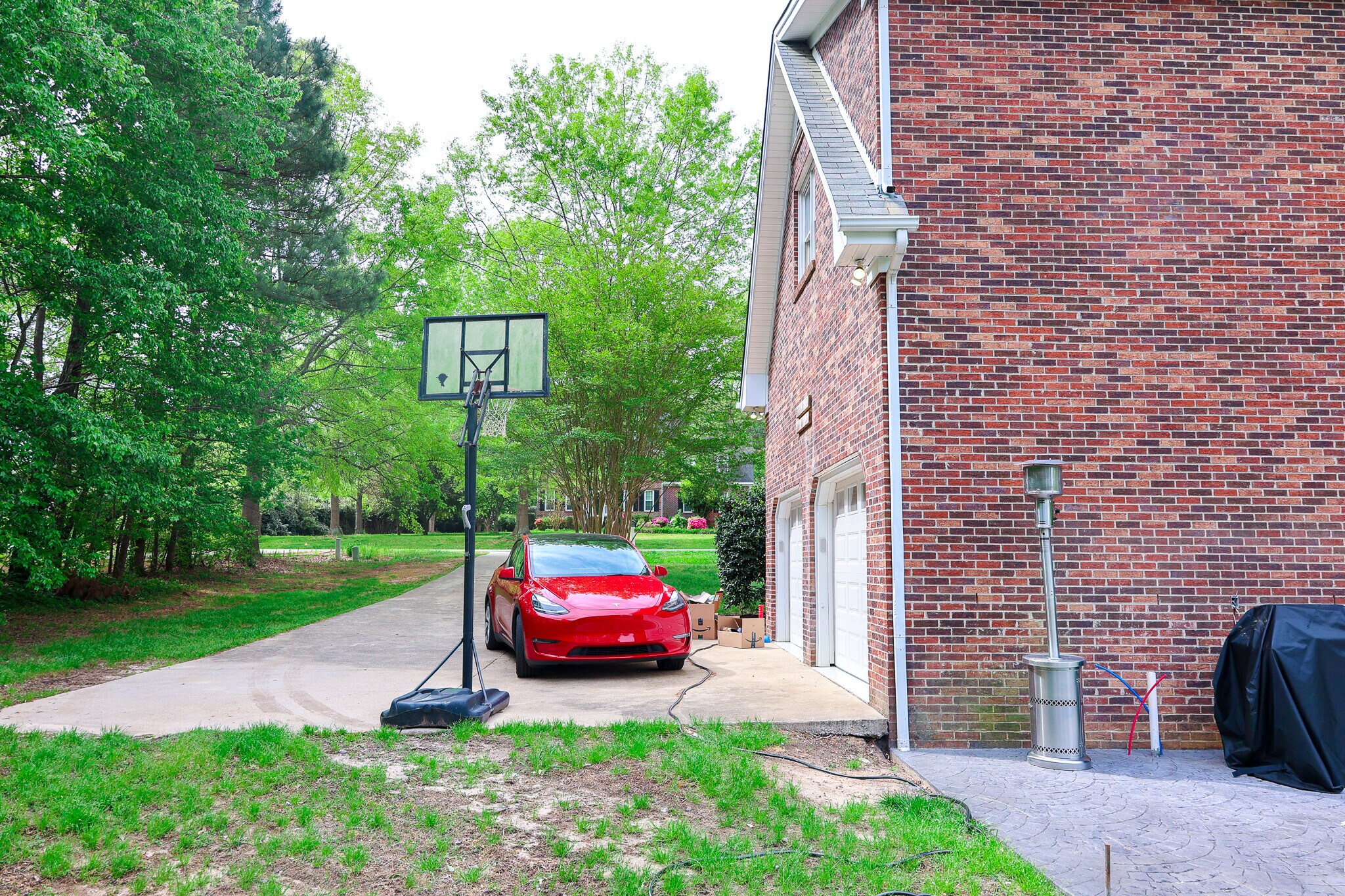 Building Photo - 1208 Enchanted Oaks Dr