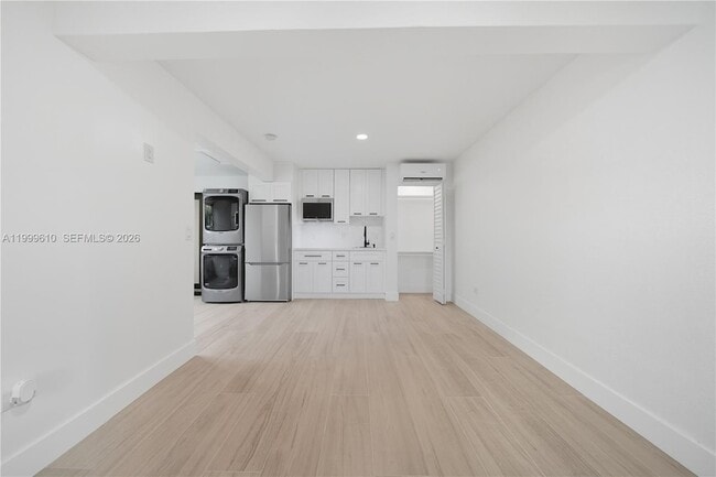 Building Photo - 3101 SW 106th Ave