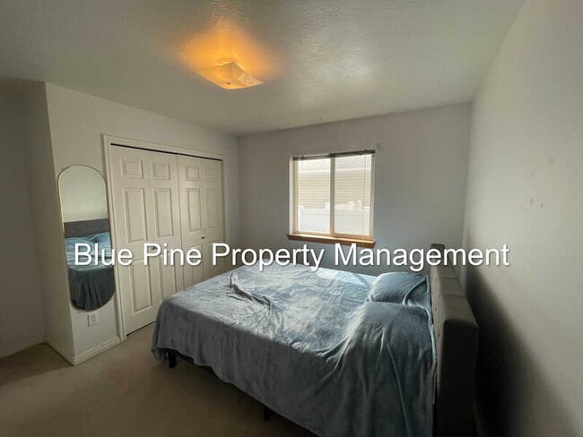 Building Photo - 3705 Spring Creek Dr