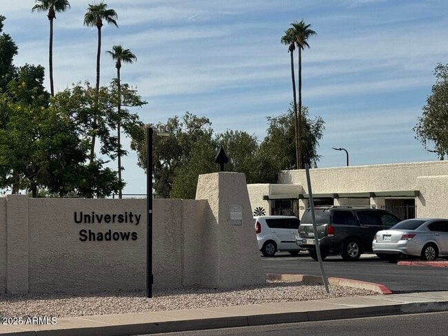 Building Photo - 546 S Allred Dr