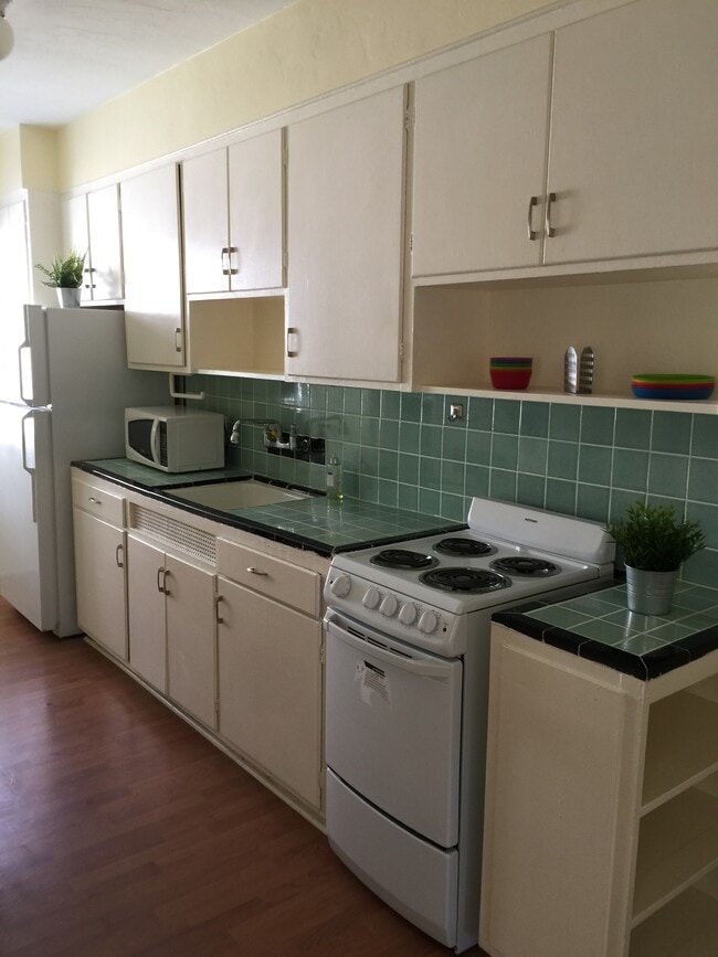 Building Photo - 2821 SW 1st Ave