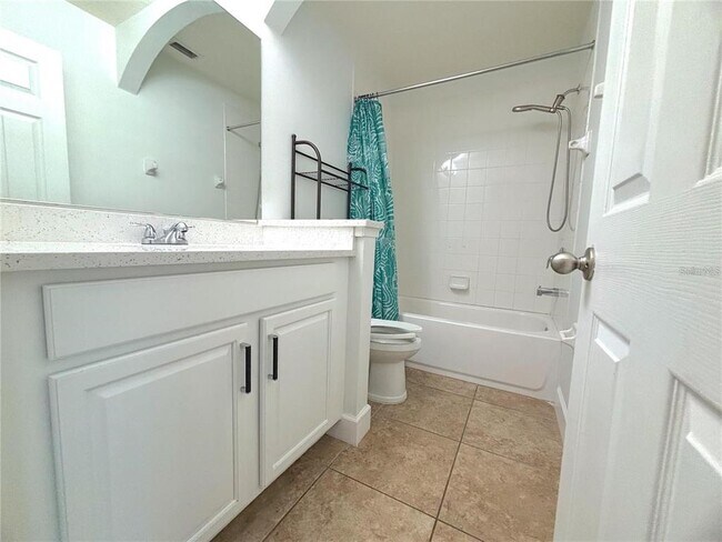 Building Photo - 1041 Honey Blossom Dr