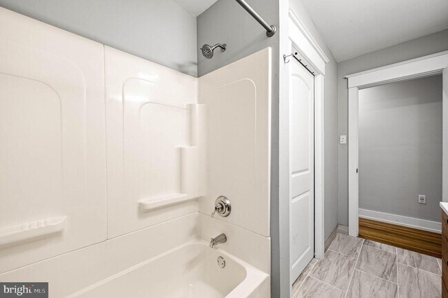 Building Photo - 847 Highspire Rd