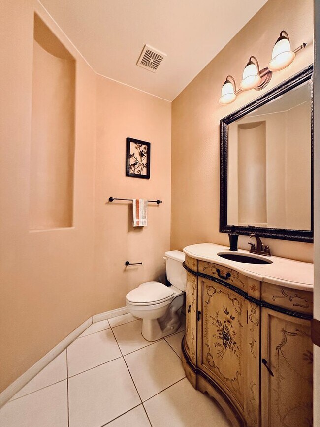 Building Photo - Partially furnished-Lovely 5 bedroom, 3 bath home in Legacy Master Series Community! $500 off fir...