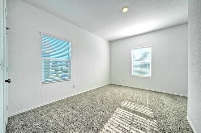 Building Photo - 201 Rioja