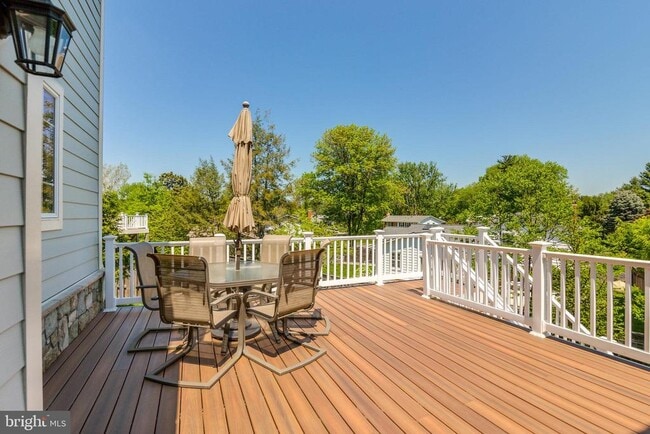 Building Photo - 1751 Tysons Crest Ln