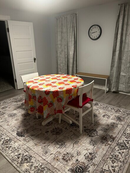 Building Photo - 89 2nd St