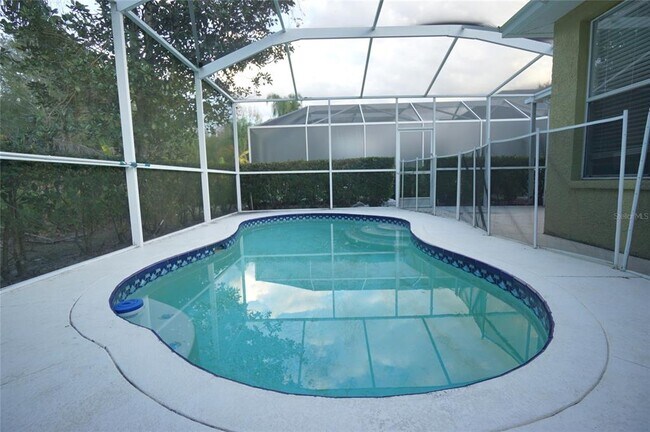 Building Photo - 10214 Evergreen Hill Dr