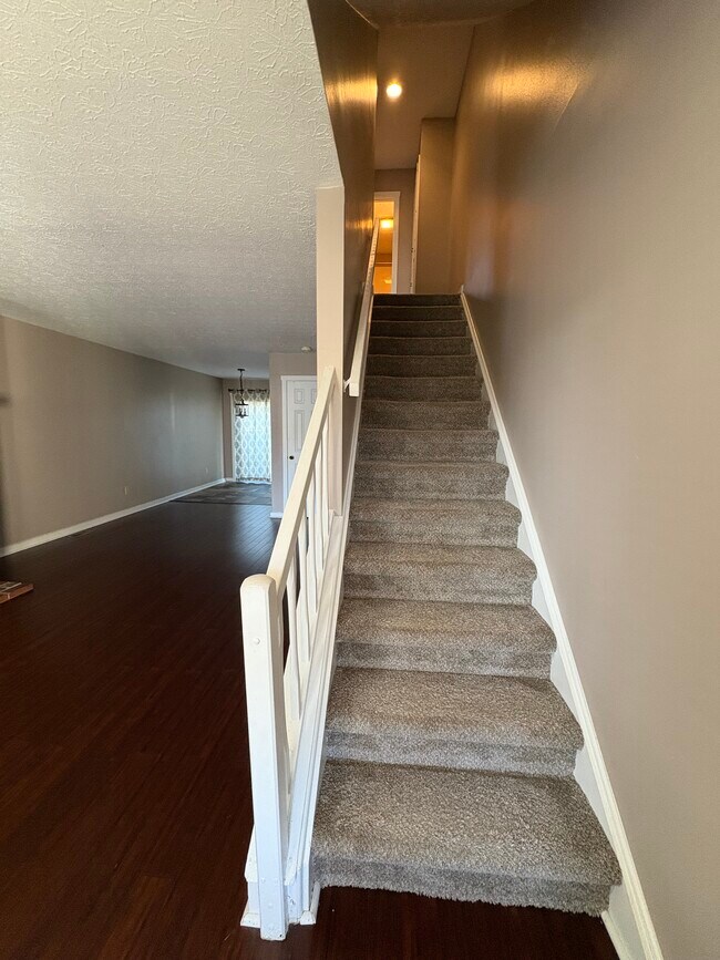 Building Photo - 331 St Andrews Dr