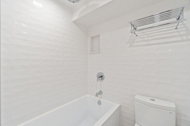 Building Photo - 82 Colgate St
