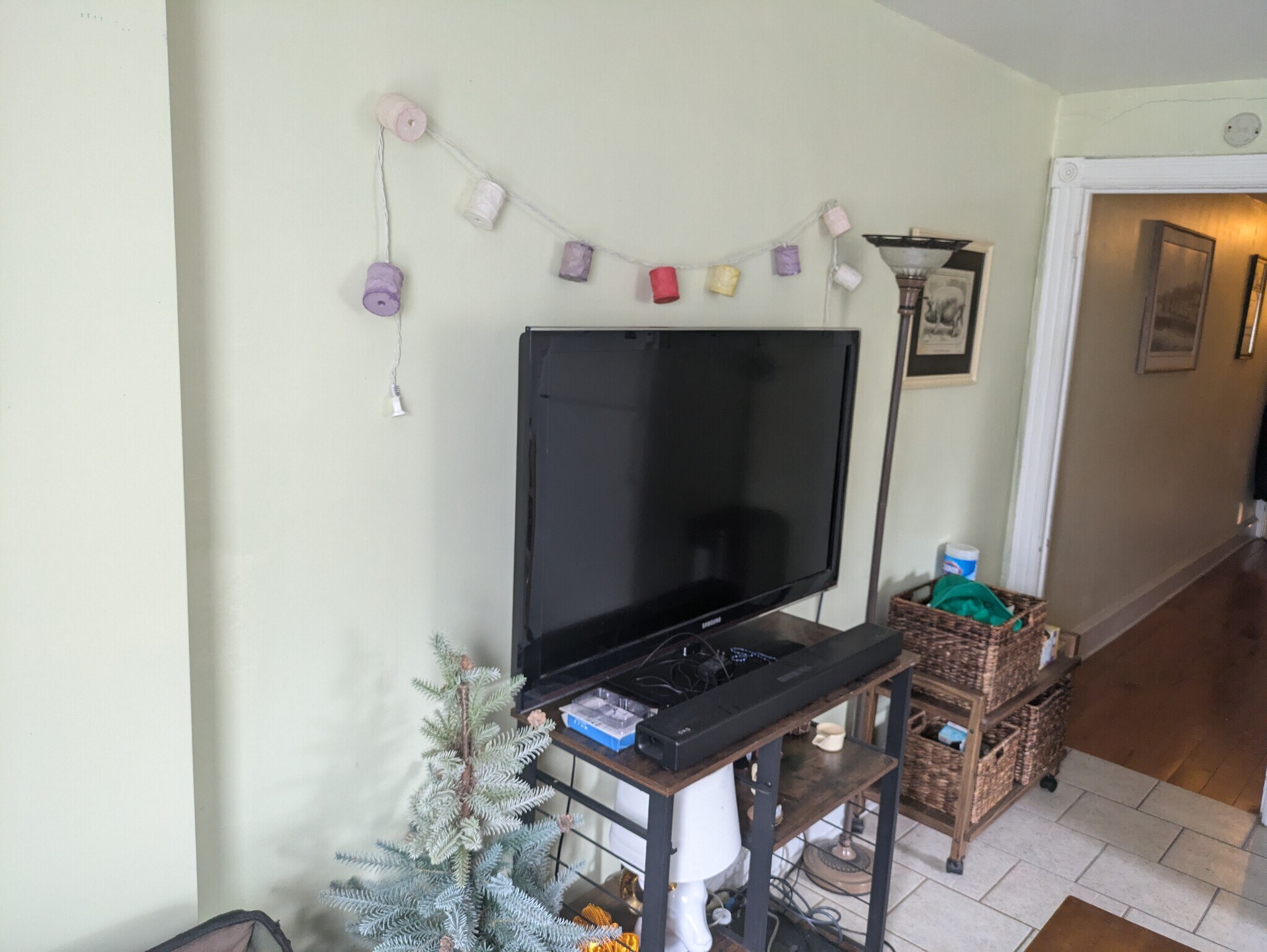 Building Photo - 22 School Ln