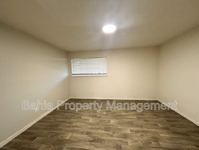 Building Photo - 6308 Newtown Cir