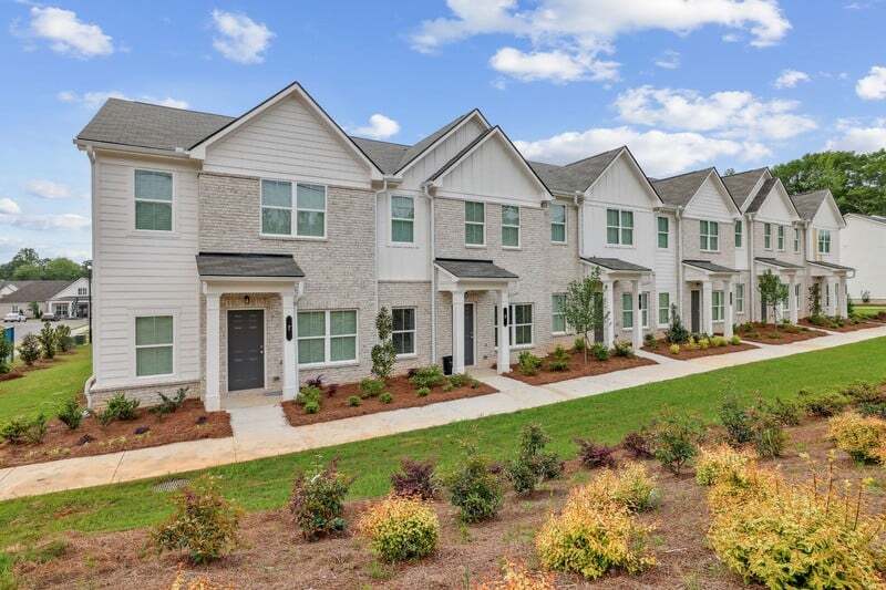 Primary Photo - Residences at Bridgestone