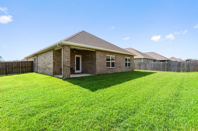 Building Photo - 4 BEDROOM IN MAGNOLIA SPRINGS SUBDIVISION