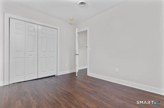 Building Photo - 57 E Main St