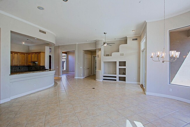 Building Photo - 9311 E Cavalry Dr