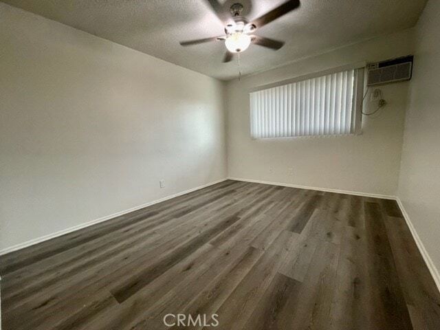 Building Photo - 685 E Vista Chino