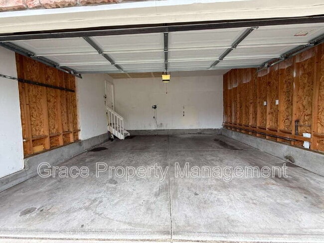 Building Photo - 19859 Montview Dr
