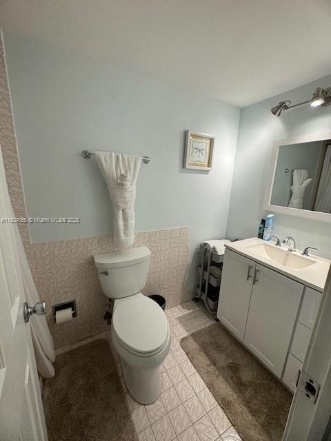 Building Photo - 1817 S Ocean Dr