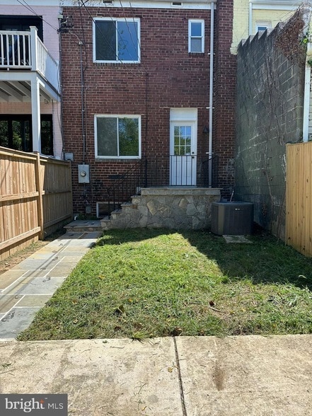 Building Photo - 134 Lynhaven Dr