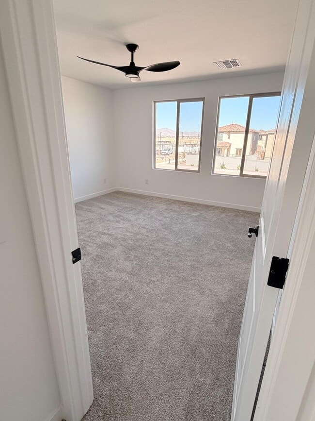 Building Photo - 3330 S 180th Ln