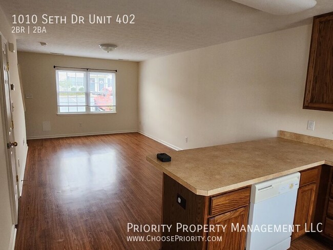Building Photo - 2BR 1.5 BA Townhouse with Deck, Staunton