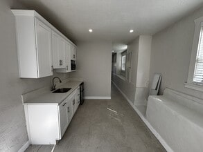Building Photo - 655 Solano Ave