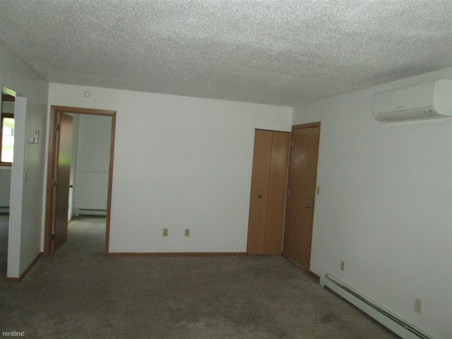 Building Photo - 2 br, 1 bath Apartment - 525 Oxford St