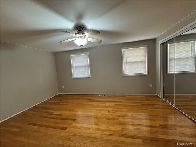 Building Photo - 1775 Brentwood