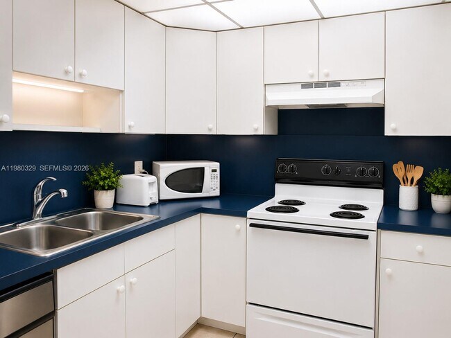 Building Photo - 400 Kings Point Dr