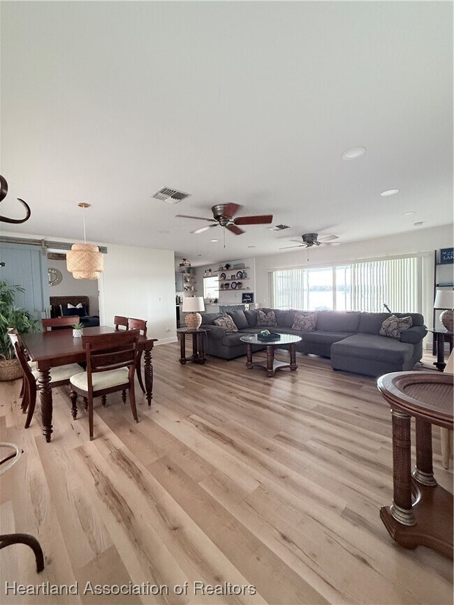 Building Photo - 185 Autumn Ave