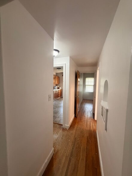 Building Photo - 1332 N 4th St