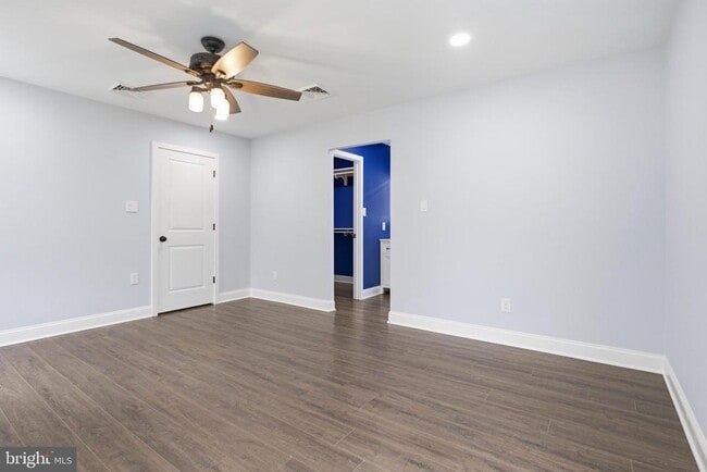 Building Photo - 51 Potter Ct