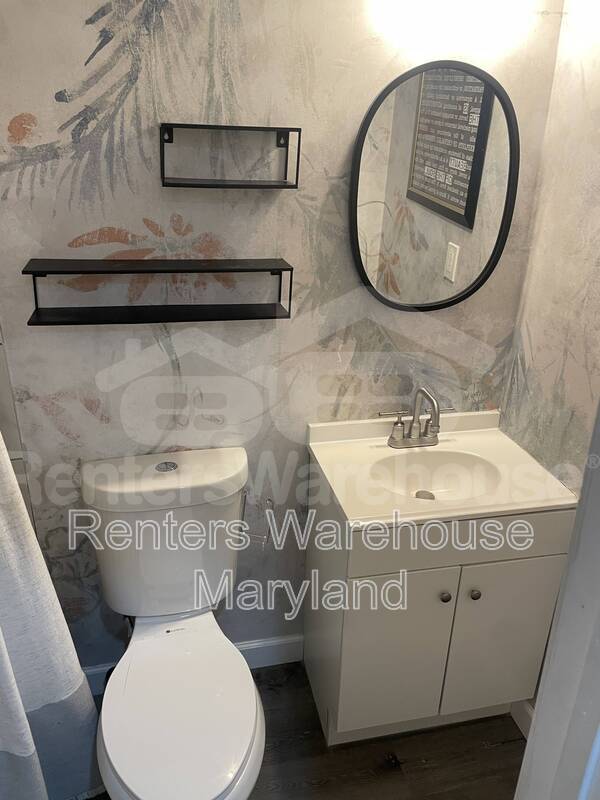 Building Photo - 815 Chauncey Ave