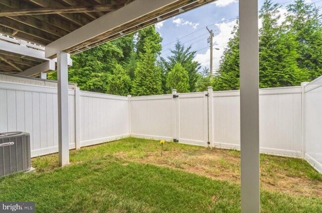 Building Photo - 7713 Gaston Pl