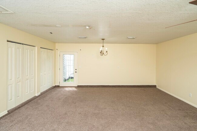 Building Photo - 2116 Wood Stork Ave