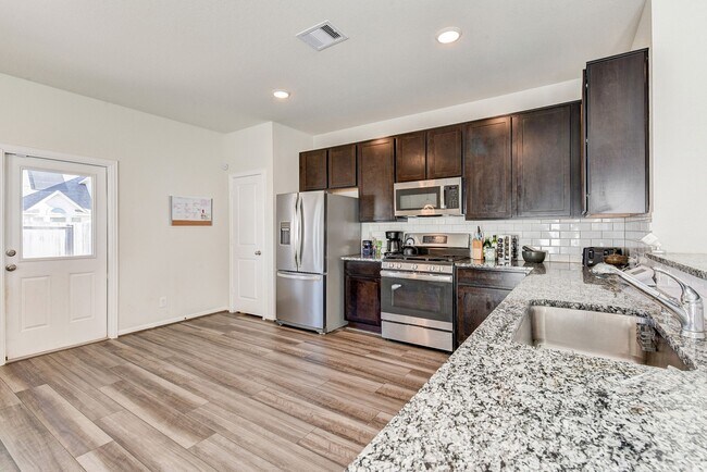 Primary Photo - 18624 Birch Orch Ct