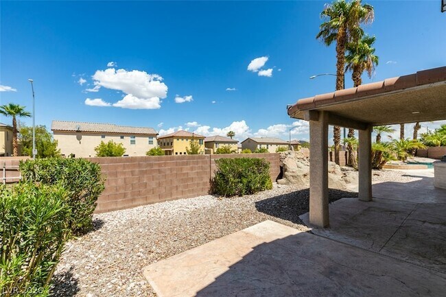 Building Photo - 3714 Bombastic Ct